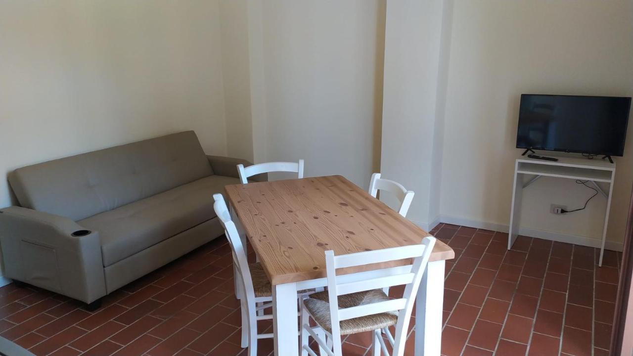 Montevecchio Apartments Montopoli in Val dʼArno Kültér fotó